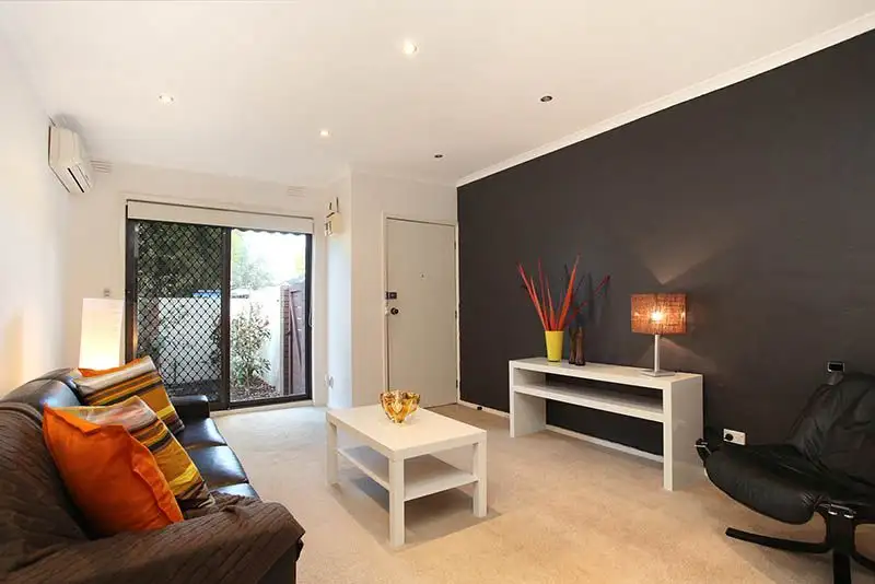 Main view of Homely unit listing, 2/18 Acacia Street, Glenroy VIC 3046