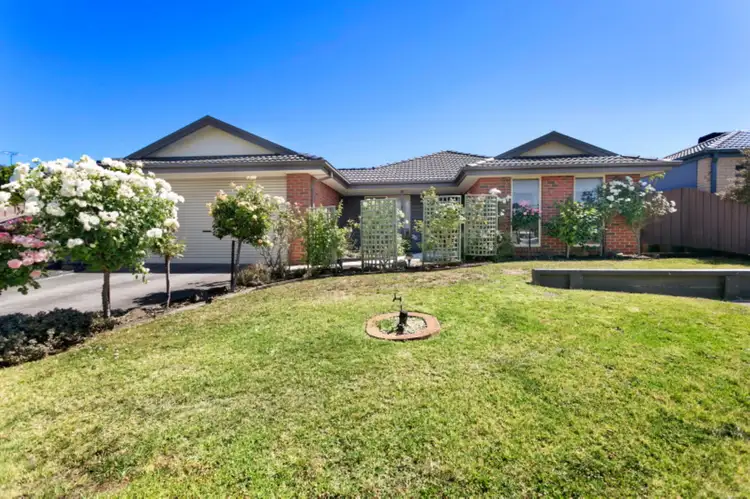 3 Amethyst Close, Skye VIC 3977