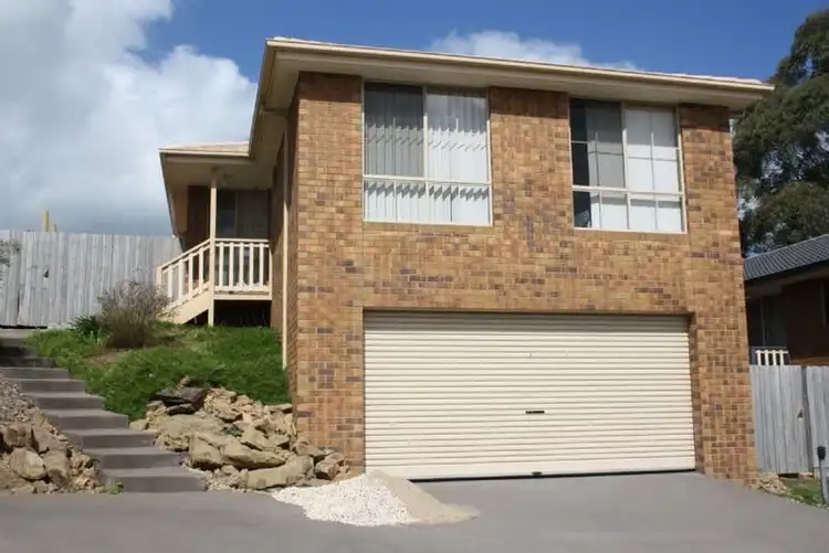 2/31 BATES AVENUE, Korumburra VIC 3950
