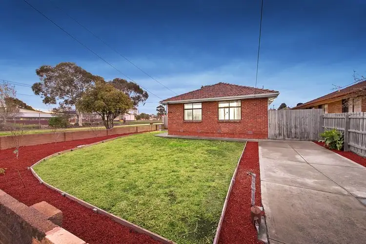 Main view of Homely unit listing, 92 Hilda Street, Glenroy VIC 3046