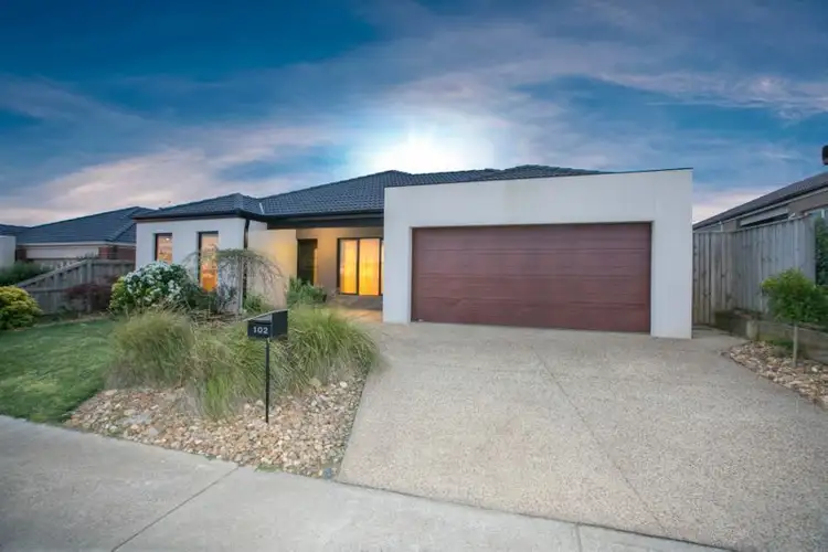 102 Grices Road, Berwick VIC 3806