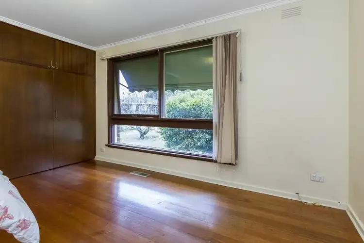 Seventh view of Homely house listing, 4 Lauriston Court, Mulgrave VIC 3170