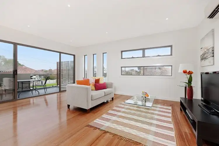 Third view of Homely townhouse listing, 1/318 O'Hea Street, Pascoe Vale South VIC 3044