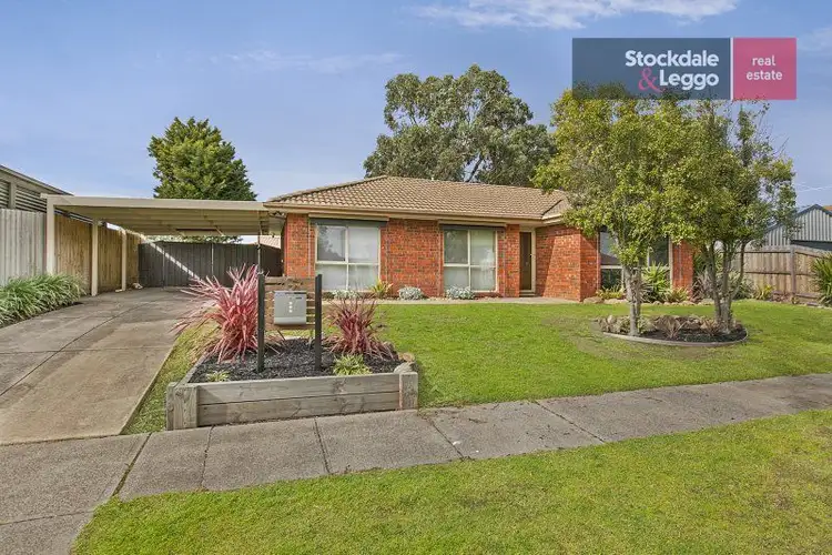 6 Caroline Crescent, Cranbourne West VIC 3977