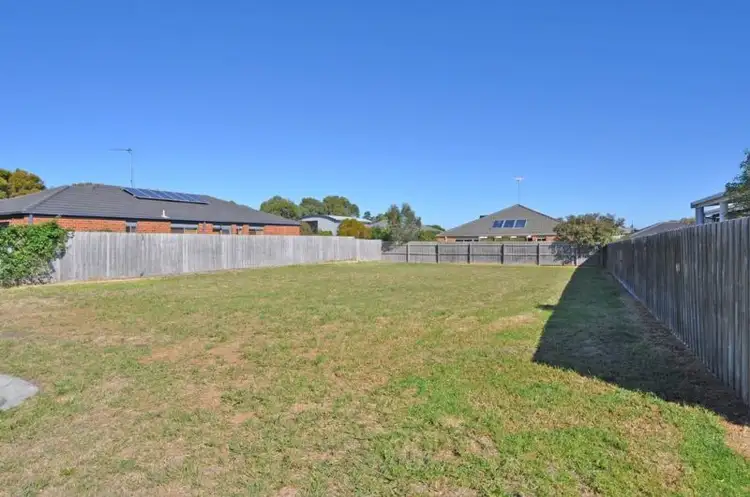 6 Cook Close, Inverloch VIC 3996