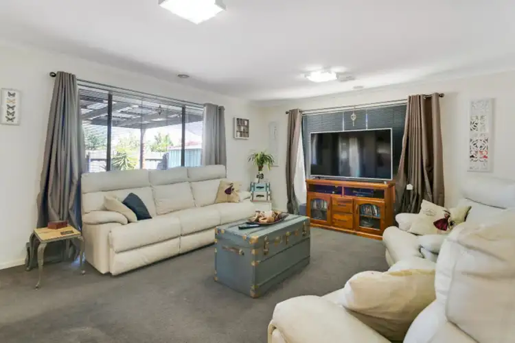 Sixth view of Homely house listing, 3 Amethyst Close, Skye VIC 3977