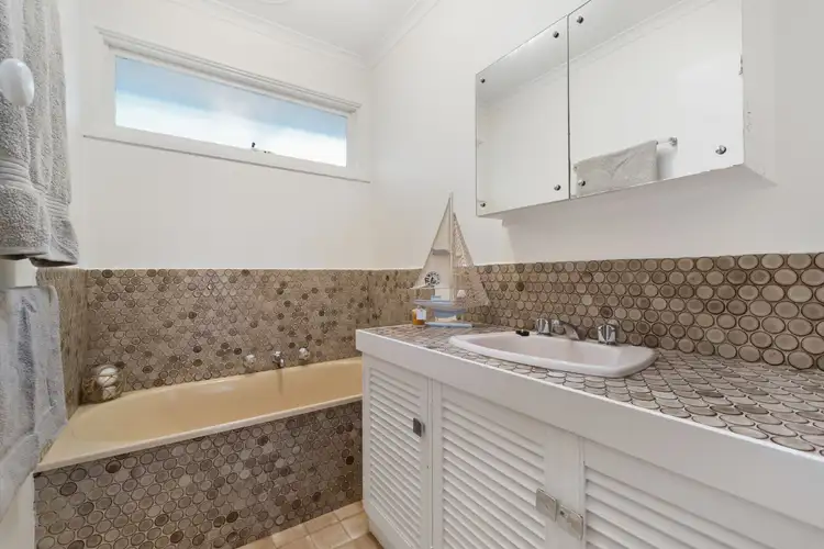 Seventh view of Homely house listing, 1 Jayne Street, Frankston VIC 3199