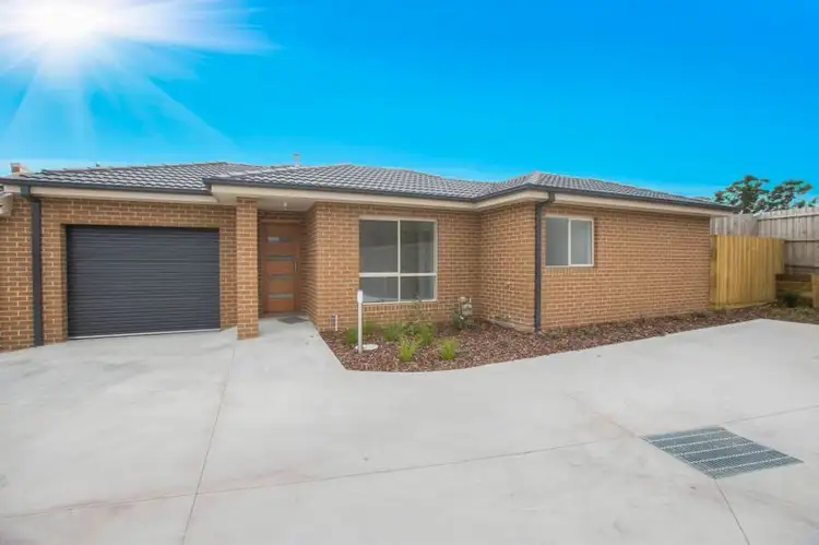 Main view of Homely unit listing, 5/16-18 Phelan Drive, Cranbourne VIC 3977