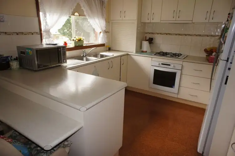 Fourth view of Homely unit listing, 1/18 Hopetoun Road, Drouin VIC 3818