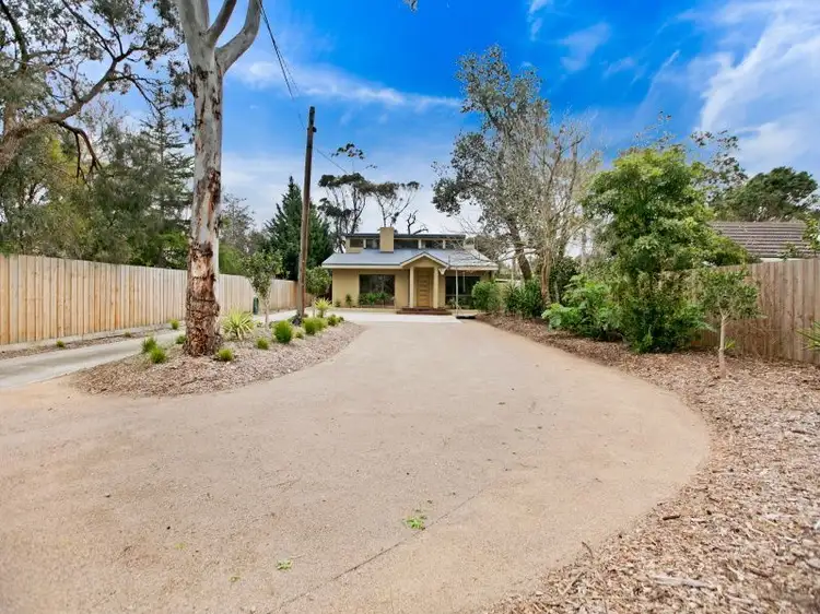 10 Kananook Avenue, Seaford VIC 3198