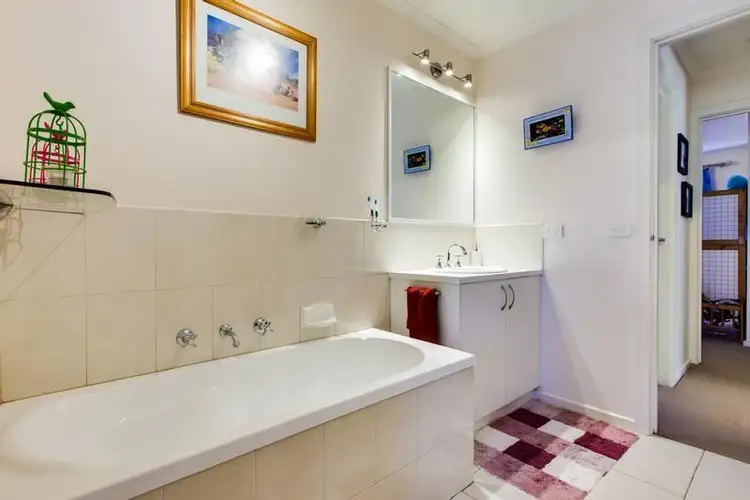 Seventh view of Homely house listing, 2 Taggerty Crescent, Narre Warren South VIC 3805