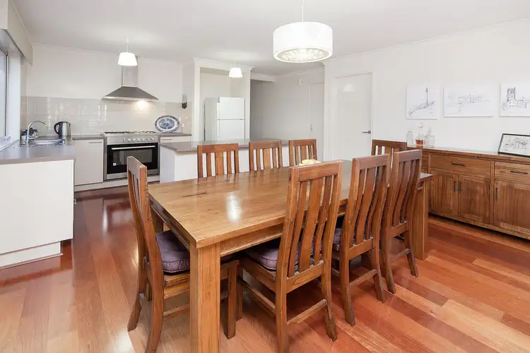 Seventh view of Homely house listing, 5 Webb Court, Pakenham VIC 3810