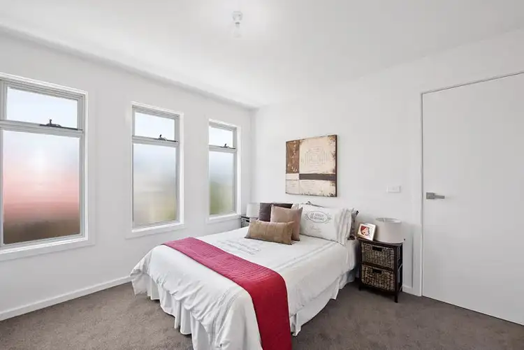 Seventh view of Homely townhouse listing, 3/11 Rhodes Parade, Pascoe Vale VIC 3044