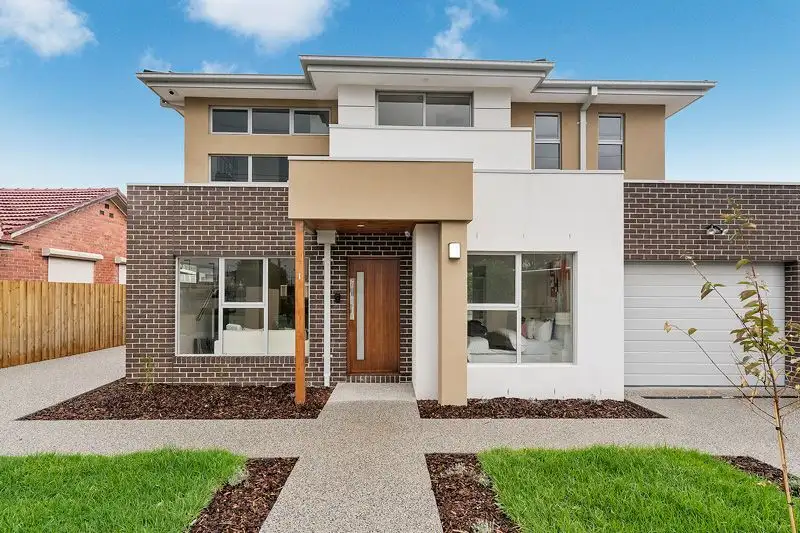 Main view of Homely townhouse listing, 1/23 Gordon Court, Glenroy VIC 3046