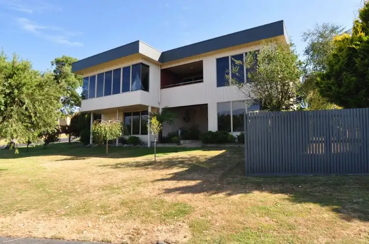 2 Nautilus Road, Inverloch VIC 3996