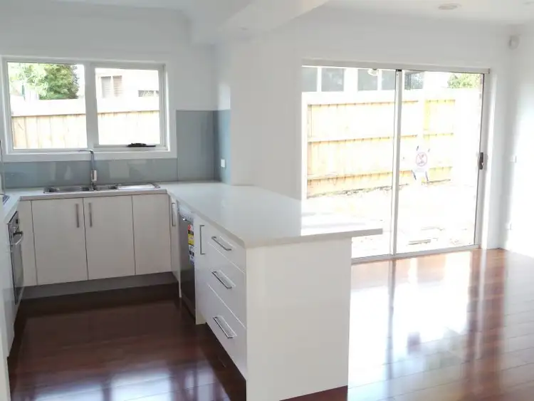 Sixth view of Homely unit listing, 4/32 Monteith Crescent, Endeavour Hills VIC 3802