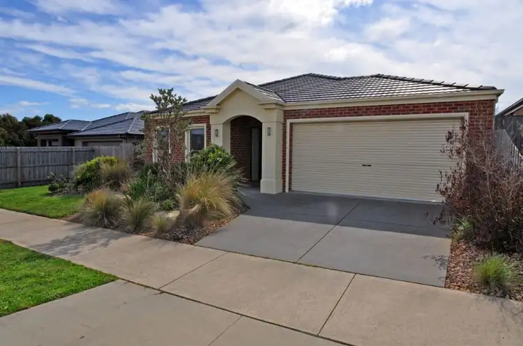 14 Diane Place, Inverloch VIC 3996