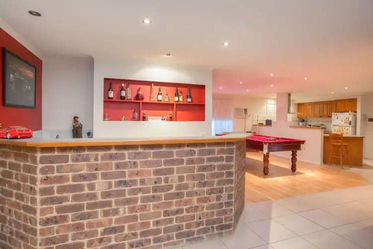 Fifth view of Homely house listing, 2 Maralee Court, Berwick VIC 3806