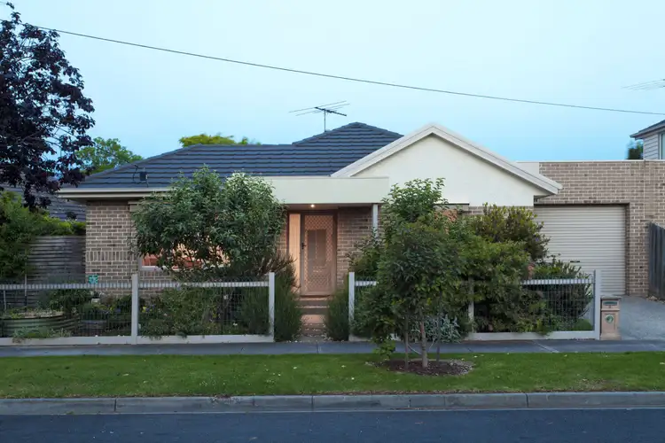 Main view of Homely unit listing, 4 Drayton Street, Sunshine VIC 3020