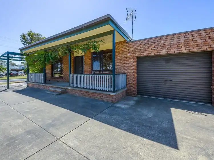 1/84 Leviens Road, St Leonards VIC 3223