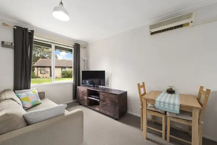 12/9-11 Chris Court, Oak Park VIC 3046