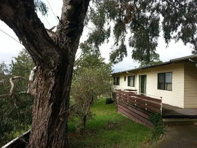 22 Wendora Street, Strathmore VIC 3041