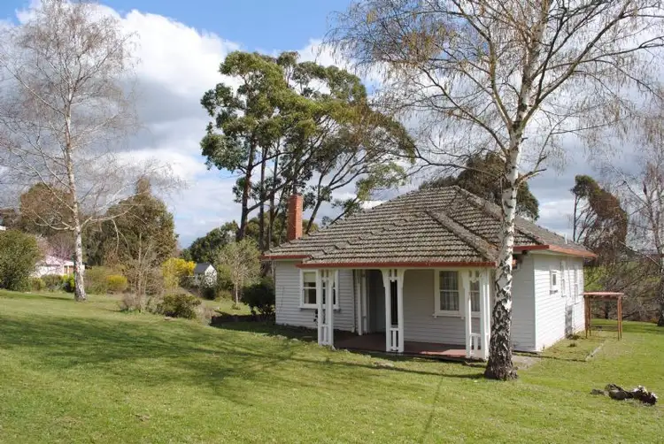 12 Allens Road, Coomoora VIC 3461