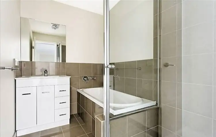 Fourth view of Homely unit listing, 2/18 Magnus Street, St Albans VIC 3021