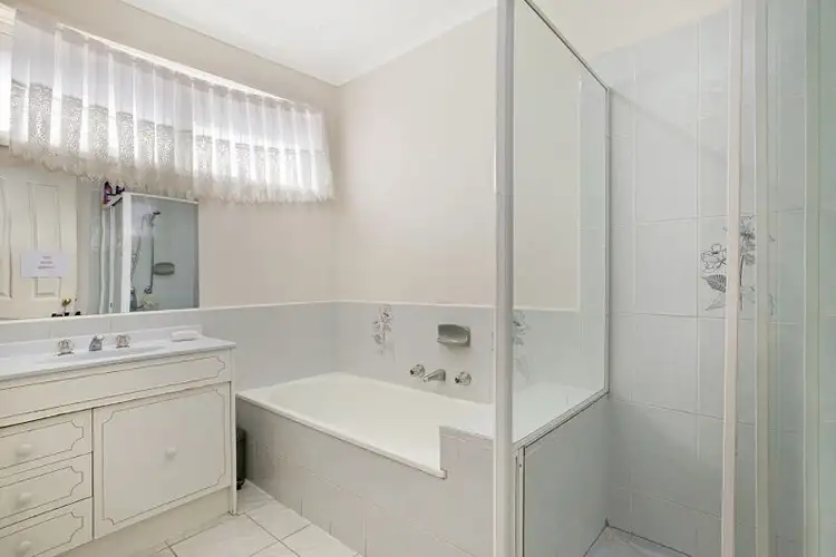 Seventh view of Homely house listing, 3 Kulin Close, Cranbourne VIC 3977