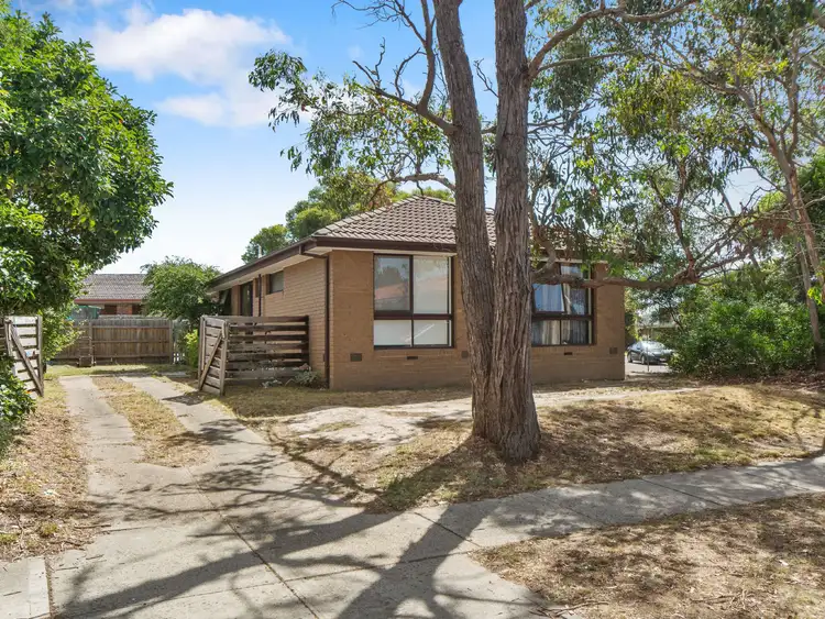 Second view of Homely house listing, 1 Gascoyne Court, Frankston VIC 3199