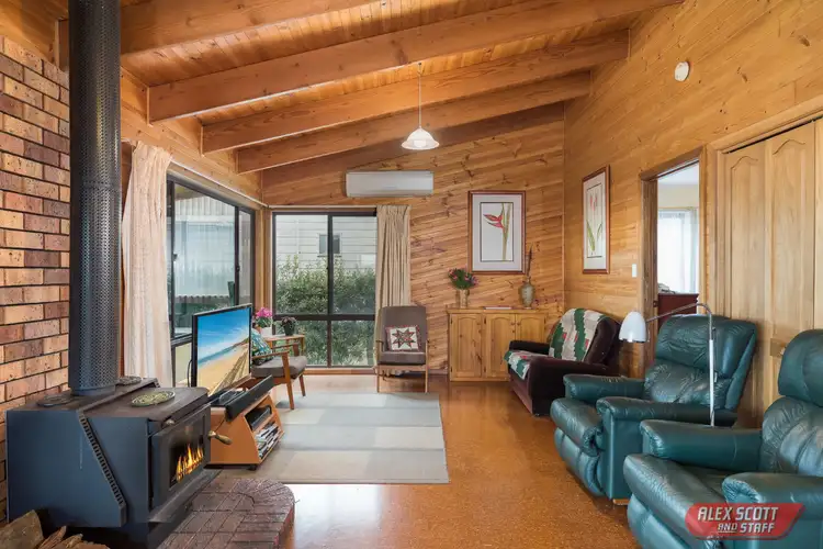 Fifth view of Homely house listing, 22 BEMBRIDGE CRESCENT, Ventnor VIC 3922