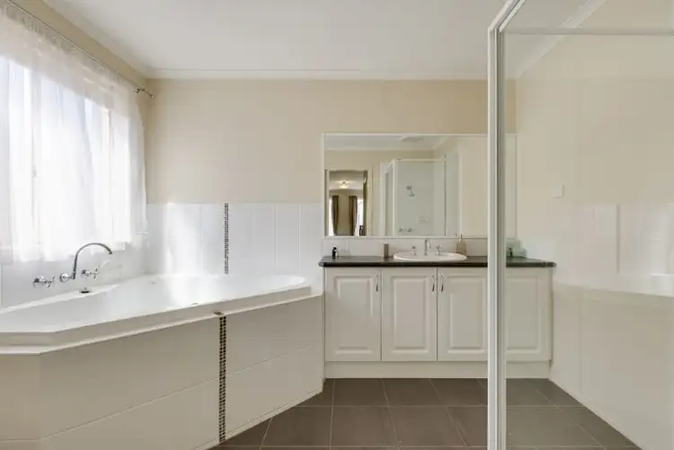 Sixth view of Homely house listing, 6 Bellairs Place, Koo Wee Rup VIC 3981