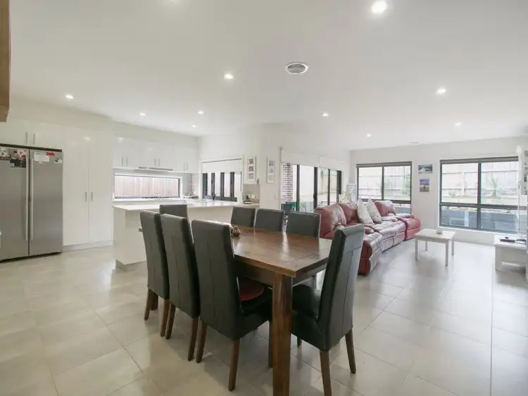 Seventh view of Homely house listing, 10 Warrenwood Place, Langwarrin VIC 3910