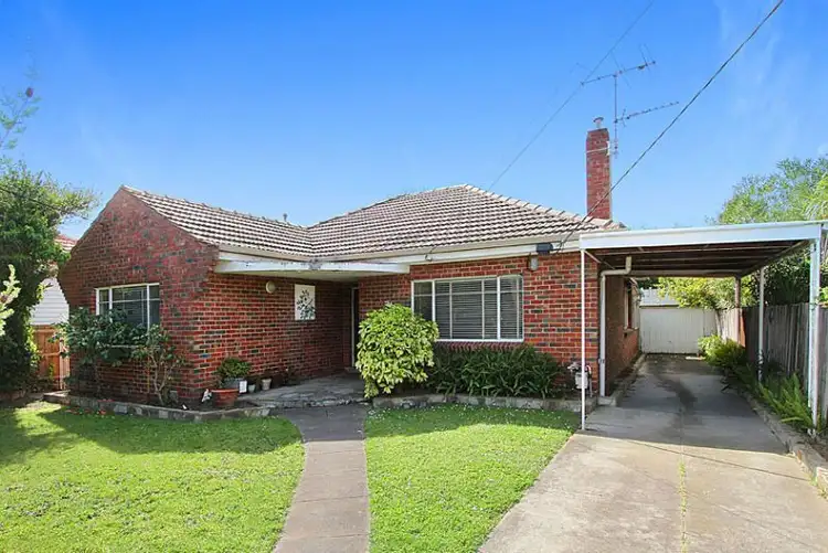 24 Southernhay Street, Reservoir VIC 3073