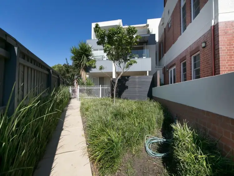 Fourth view of Homely house listing, 9/5 Tanti Avenue, Mornington VIC 3931
