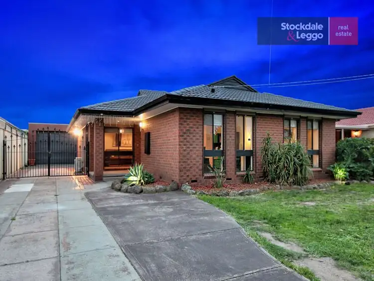 9 Cassandra Drive, Gladstone Park VIC 3043