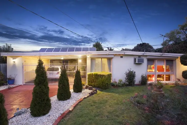 6 Palm Beach Crescent, Mount Waverley VIC 3149