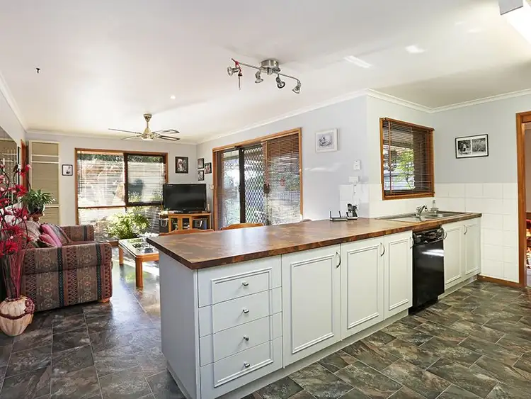 Fifth view of Homely house listing, 13 Lansdowne Court, Grovedale VIC 3216