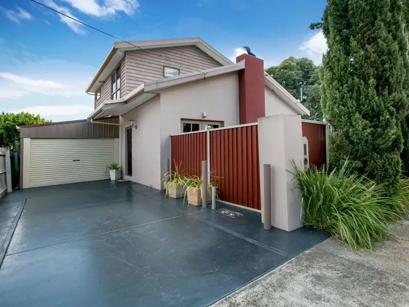 Main view of Homely townhouse listing, 1/4 Bayview Road, Frankston VIC 3199