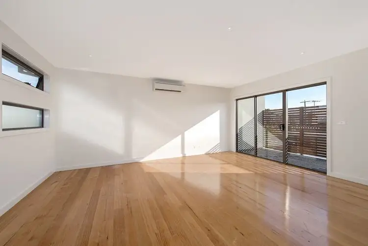 Second view of Homely townhouse listing, 2/318 O'Hea Street, Pascoe Vale South VIC 3044