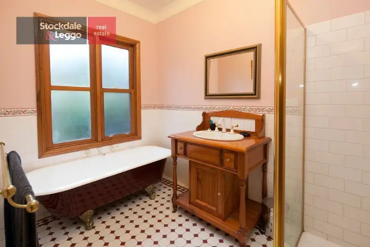 Sixth view of Homely house listing, 10 Rintel Court, Warragul VIC 3820