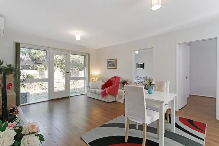 2/16 Murrell Street, Glenroy VIC 3046