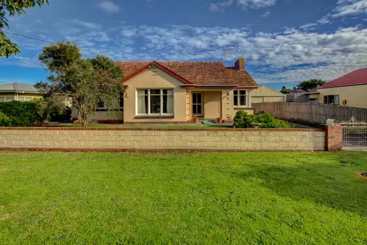 10 Barclay Street, Port Fairy VIC 3284
