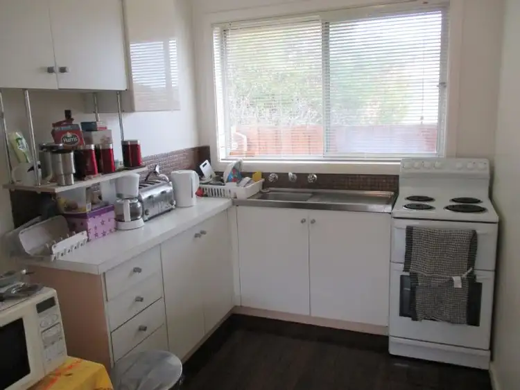 Second view of Homely unit listing, 2/5 Alfred St, Highett VIC 3190