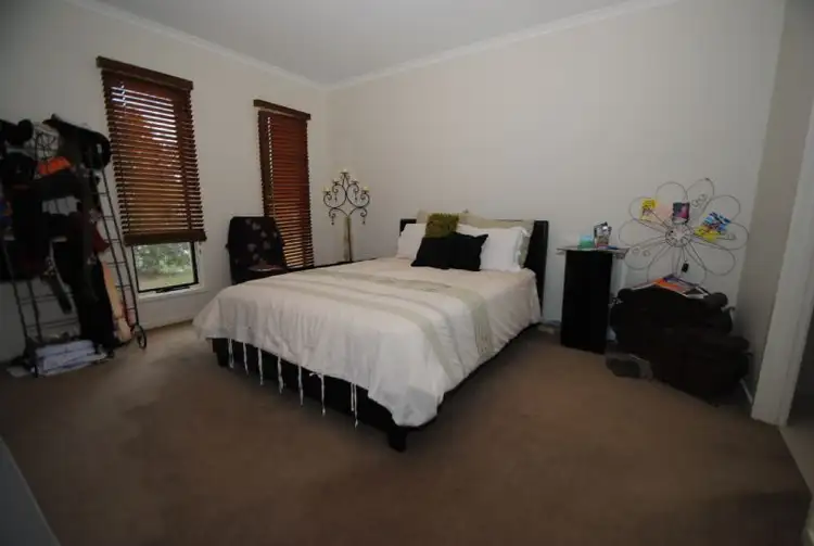 Seventh view of Homely house listing, 9 PARKSIDE CLOSE, Leongatha VIC 3953