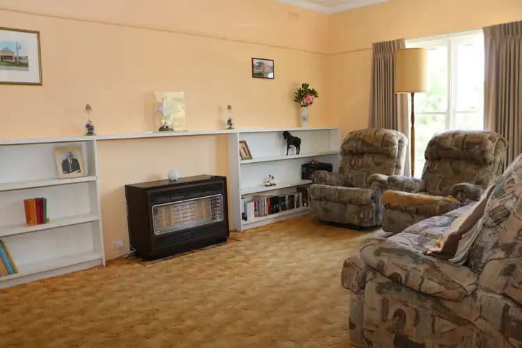 Second view of Homely house listing, 7 QUEEN STREET, Loch VIC 3945