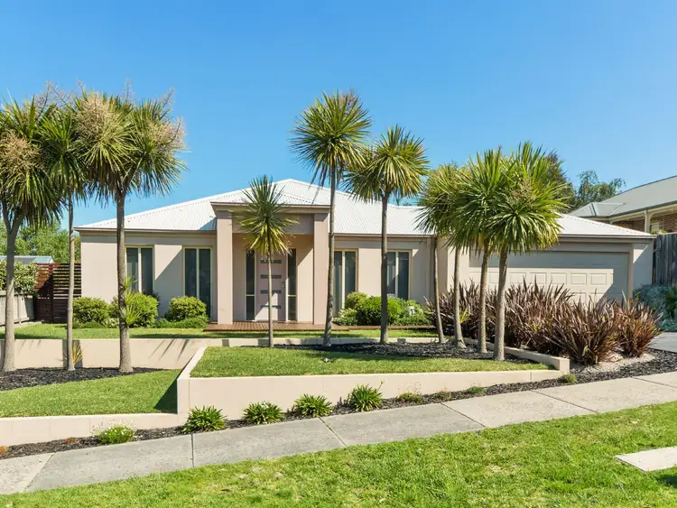 Main view of Homely house listing, 47 Apple Berry, Langwarrin VIC 3910