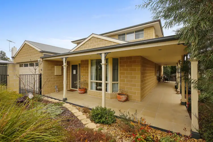 1A Eadie Avenue, Healesville VIC 3777