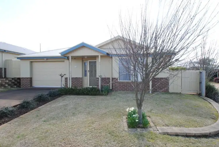 24/17 MACDONALD STREET, Leongatha VIC 3953