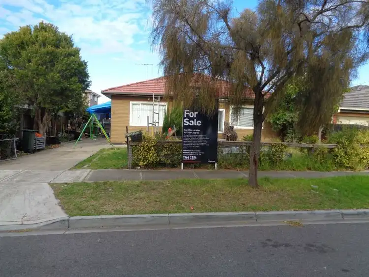 13 Craigielea Avenue, St Albans VIC 3021